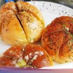 Rahasia di Balik Tren Croffle dan Korean Garlic Bread Kenapa Bisa Sekecanduan Itu?